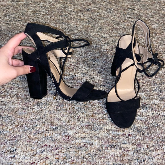 Heels - Picture 6 of 12